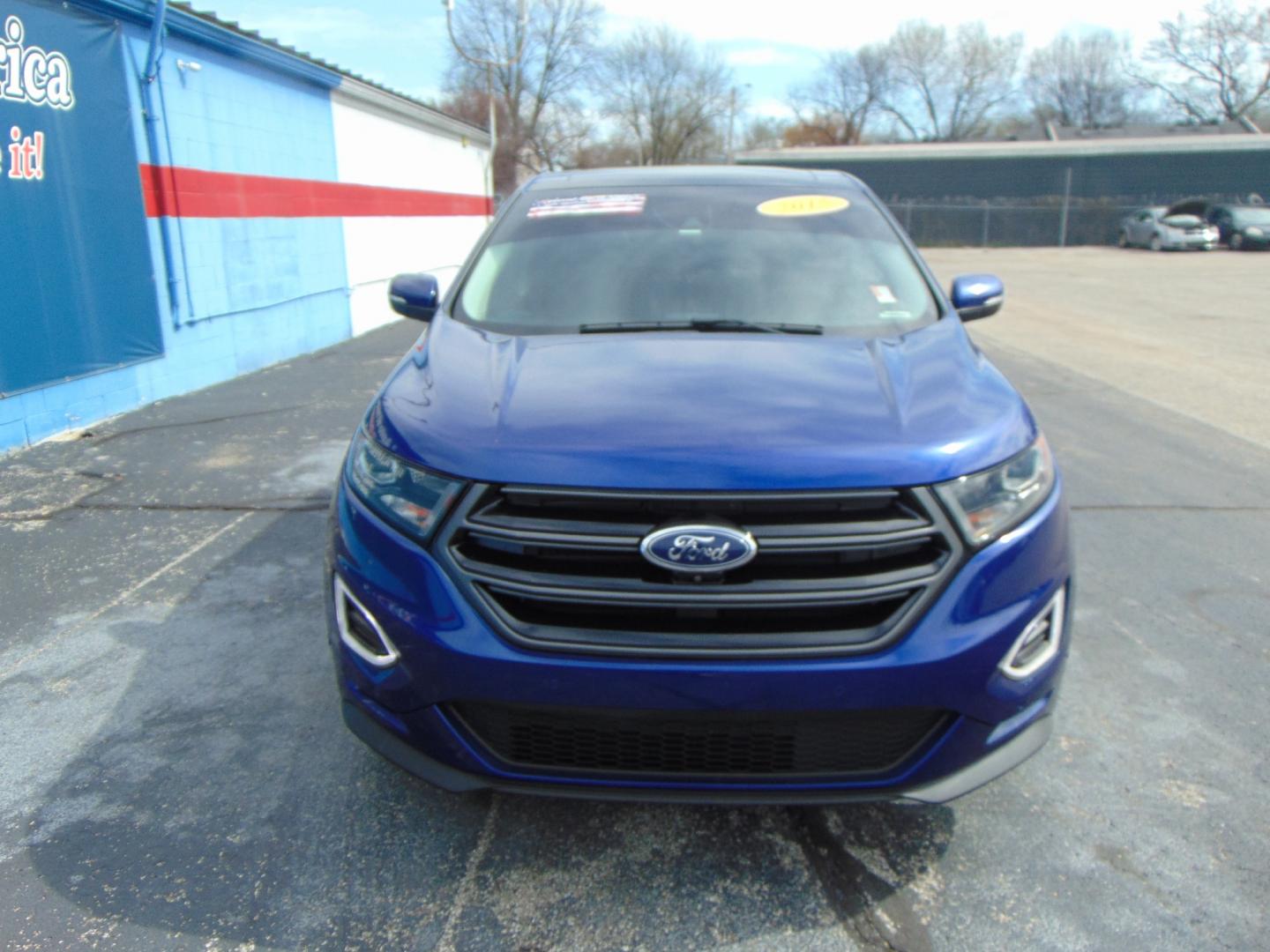 2015 Blue Ford Edge (2FMTK3AP1FB) with an V6 EcoBoost Twin Turbo 2.7L engine, Auto, 6-Spd SelShft transmission, located at 2105 Dixie Hwy, Louisville, KY, 40210, (502) 772-3333, 38.220932, -85.795441 - Photo#3